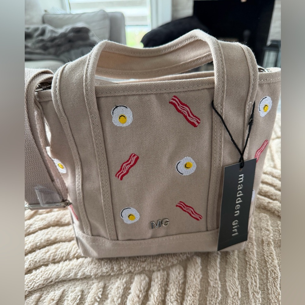 Steve Madden Egg Purse NWT - Picture 2 of 3